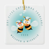 初めてのクリスマスを結ぶかわい セラミックオーナメント (正面)