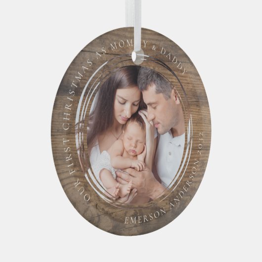 初めてのクリスマスをMommyとDaddy Woodの写真として ガラスオーナメント (正面右)