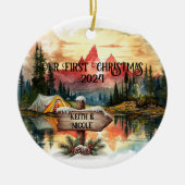 初めてのクリスマスアウトドアシーカップル新婚 セラミックオーナメント (正面)