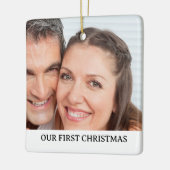 初めてのクリスマスカップルの写真 セラミックオーナメント (左)