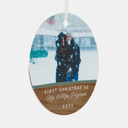 初めてのクリスマスクラシックフォト結婚したメタルO メタルオーナメント (正面右)