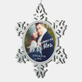 初めてのクリスマスコンテンポラリーさんフォト夫人 スノーフレークピューターオーナメント (右)