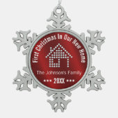 初めてのクリスマスズインザニューホーム |パーソナライズされた スノーフレークピューターオーナメント (正面)