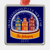 初めてのクリスマスズニューホームスノーグローブクリスマス メタルオーナメント (正面)