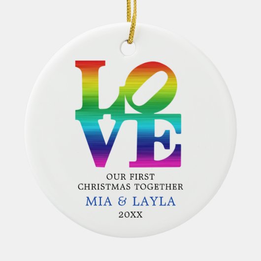 初めてのクリスマスズパーソナライズされたトゥレインボーLOVE セラミックオーナメント (正面)