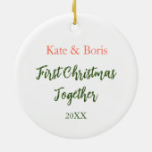 初めてのクリスマスパーソナライズされたの組み合わせキツネカップル セラミックオーナメント (裏面)
