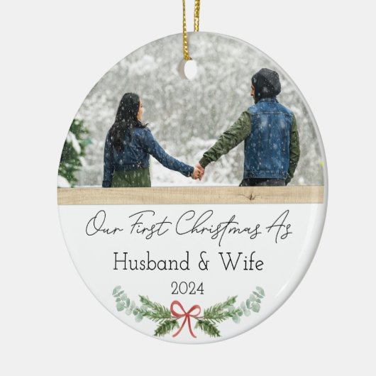 初めてのクリスマスパーソナライズされたを夫婦として セラミックオーナメント (左)
