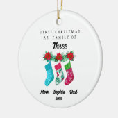 初めてのクリスマスパーソナライズされたを3人の家族として セラミックオーナメント (左)