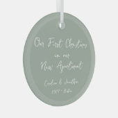 初めてのクリスマスパーソナライズされたズニューアパートメントセージ ガラスオーナメント (正面右)