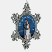 初めてのクリスマスパーソナライズされた写真 スノーフレークピューターオーナメント (左)