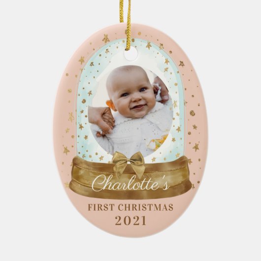 初めてのクリスマスピンクのベビー写真&名前Snow Globe セラミックオーナメント (裏面)