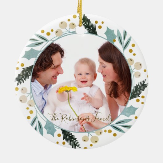初めてのクリスマスファミリー・オブ・スリーフォトベビー 生まれたばかりの セラミックオーナメント (裏面)