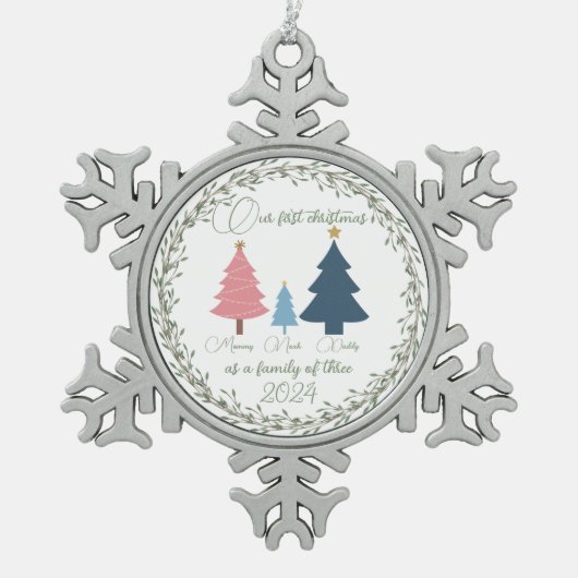 初めてのクリスマスベビーピンクと青の木 スノーフレークピューターオーナメント (正面)