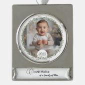 初めてのクリスマスベビー写真ピンクと青の木 シルバープレートバナーオーナメント (正面)
