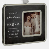 初めてのクリスマスミセスの結婚Chalkboard写真 シルバープレートフレームオーナメント (右)