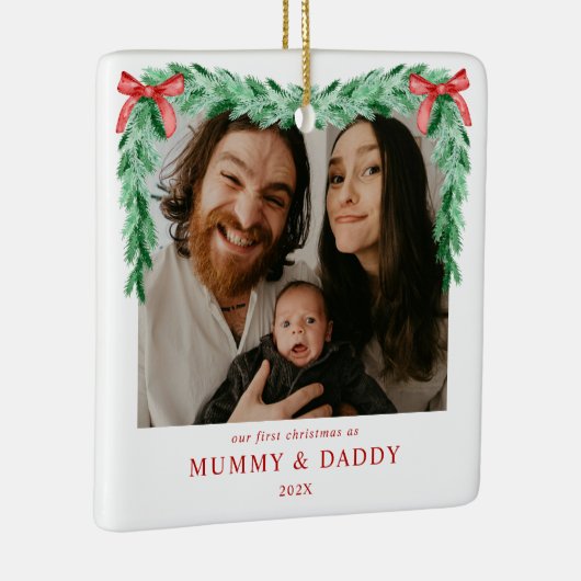 初めてのクリスマスモダンをミイラ&ダディ写真としてボウ セラミックオーナメント (右)