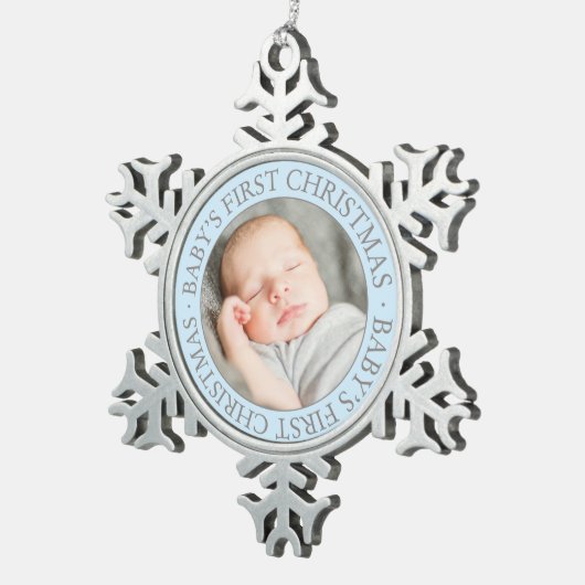 初めてのクリスマスライトブルーカスタム男の赤ちゃん写真 スノーフレークピューターオーナメント (右)