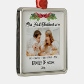 初めてのクリスマス写真を持つ家族としてカスタムの写真 メタルオーナメント (右)