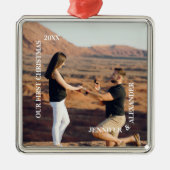 初めてのクリスマス夫妻の写真 メタルオーナメント (正面)