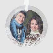 初めてのクリスマス婚約したのダイヤモンドパーソナライズされた写真 オーナメント (裏面)