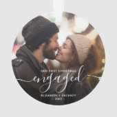 初めてのクリスマス婚約したの白いスクリプト オーナメント (裏面)