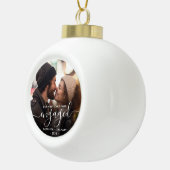 初めてのクリスマス婚約したの白いスクリプト セラミックボールオーナメント (右)
