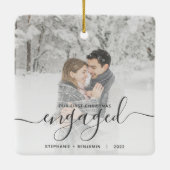 初めてのクリスマス婚約したカスタムフォトグレースクリプト セラミックオーナメント (裏面)