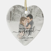 初めてのクリスマス婚約したカスタムフォトブラックスクリプト セラミックオーナメント (右)
