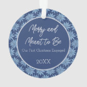 初めてのクリスマス婚約したカップルフォトポインセチア オーナメント (裏面)