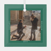 初めてのクリスマス婚約したフォトグリーン ガラスオーナメント (正面)