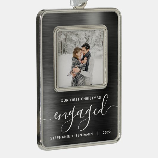 初めてのクリスマス婚約したフォトグレーブラッシュメタル シルバープレートフレームオーナメント (右)