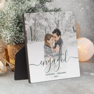 初めてのクリスマス婚約したフォトダークグリーンスクリプト フォトプラーク