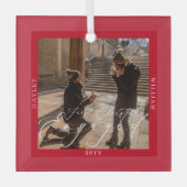 初めてのクリスマス婚約したフォト赤 ガラスオーナメント (正面)