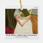 初めてのクリスマス婚約したミニマル婚約写真 セラミックオーナメント (正面)
