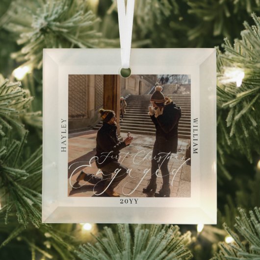 初めてのクリスマス婚約した写真 ガラスオーナメント (インサイチュ)