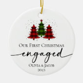 初めてのクリスマス婚約した写真 セラミックオーナメント (正面)