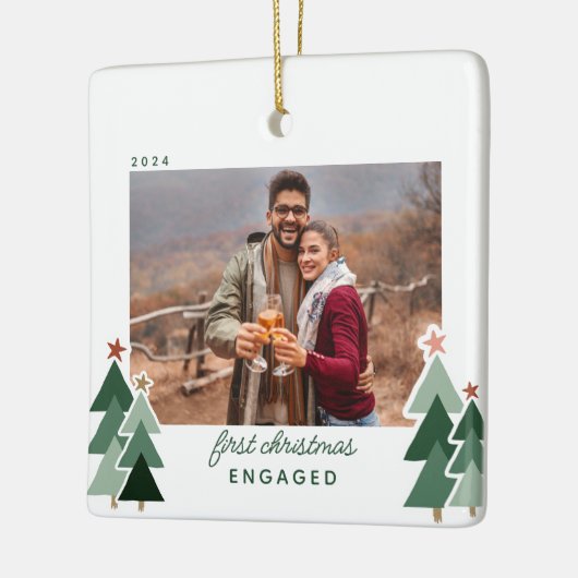 初めてのクリスマス婚約した素朴ツリー写真 セラミックオーナメント (左)