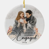 初めてのクリスマス婚約した2フォトカスタムカラー セラミックオーナメント (裏面)