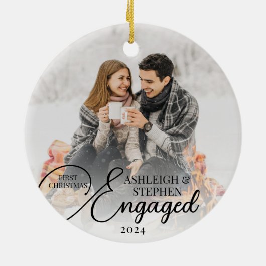 初めてのクリスマス婚約した2フォトカスタムカラー セラミックオーナメント (裏面)