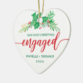 初めてのクリスマス婚約したHolly Red Scriptの写真 セラミックオーナメント (左)