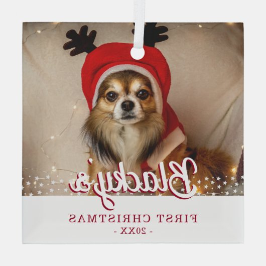 初めてのクリスマス子犬の写真ホワイトスターズ ガラスオーナメント (裏面)