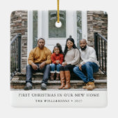 初めてのクリスマス新しいホームパーソナライズされたファミリフォト セラミックオーナメント (裏面)