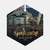 初めてのクリスマス新しいホーム金ゴールドスクリプトフォト ガラスオーナメント (裏面)