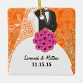 初めてのクリスマス新婚の新郎新婦クリスマス セラミックオーナメント (正面)