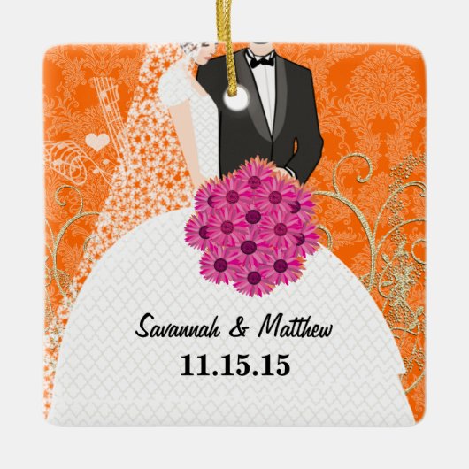 初めてのクリスマス新婚の新郎新婦クリスマス セラミックオーナメント (正面)