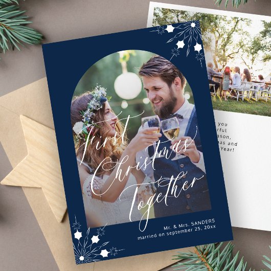 初めてのクリスマス新婚夫婦アーチ写真雪の結晶 シーズンカード