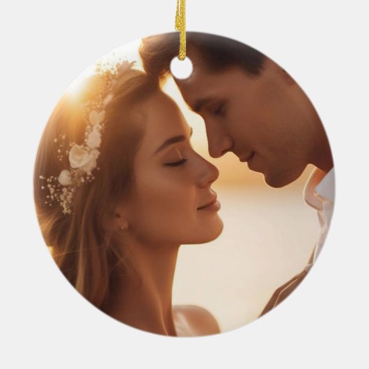 初めてのクリスマス結婚したの写真と日付 セラミックオーナメント (裏面)