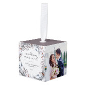 初めてのクリスマス結婚したエレガント葉クリスマス キューブオーナメント (正面アングル)