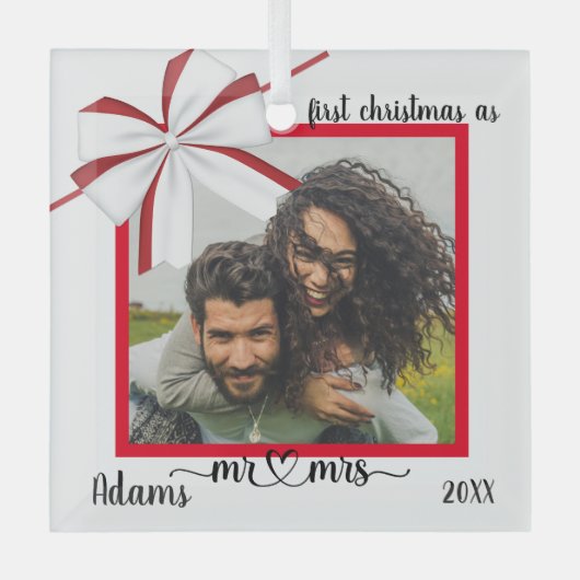 初めてのクリスマス結婚したカスタムクリスマスオーナメント ガラスオーナメント (正面)