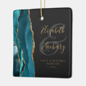 初めてのクリスマス結婚したティール（緑がかった色）エージェント金ゴールドスクリプト セラミックオーナメント (左)